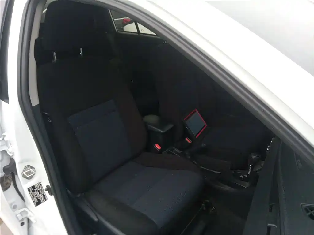 Toyota YARiS L Zhi Xuan 2017 1.5E CVT Speed Upgrade Edition фото 4