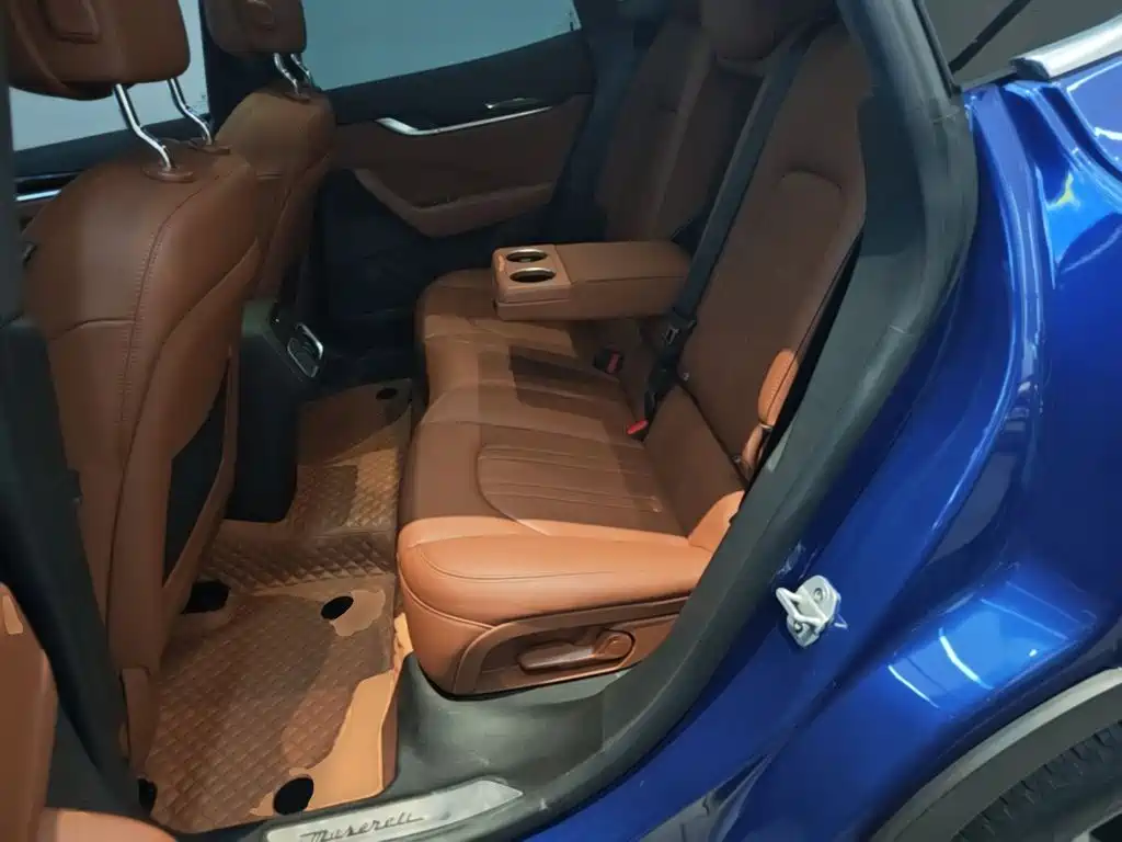 صورة 17 - Maserati Levante