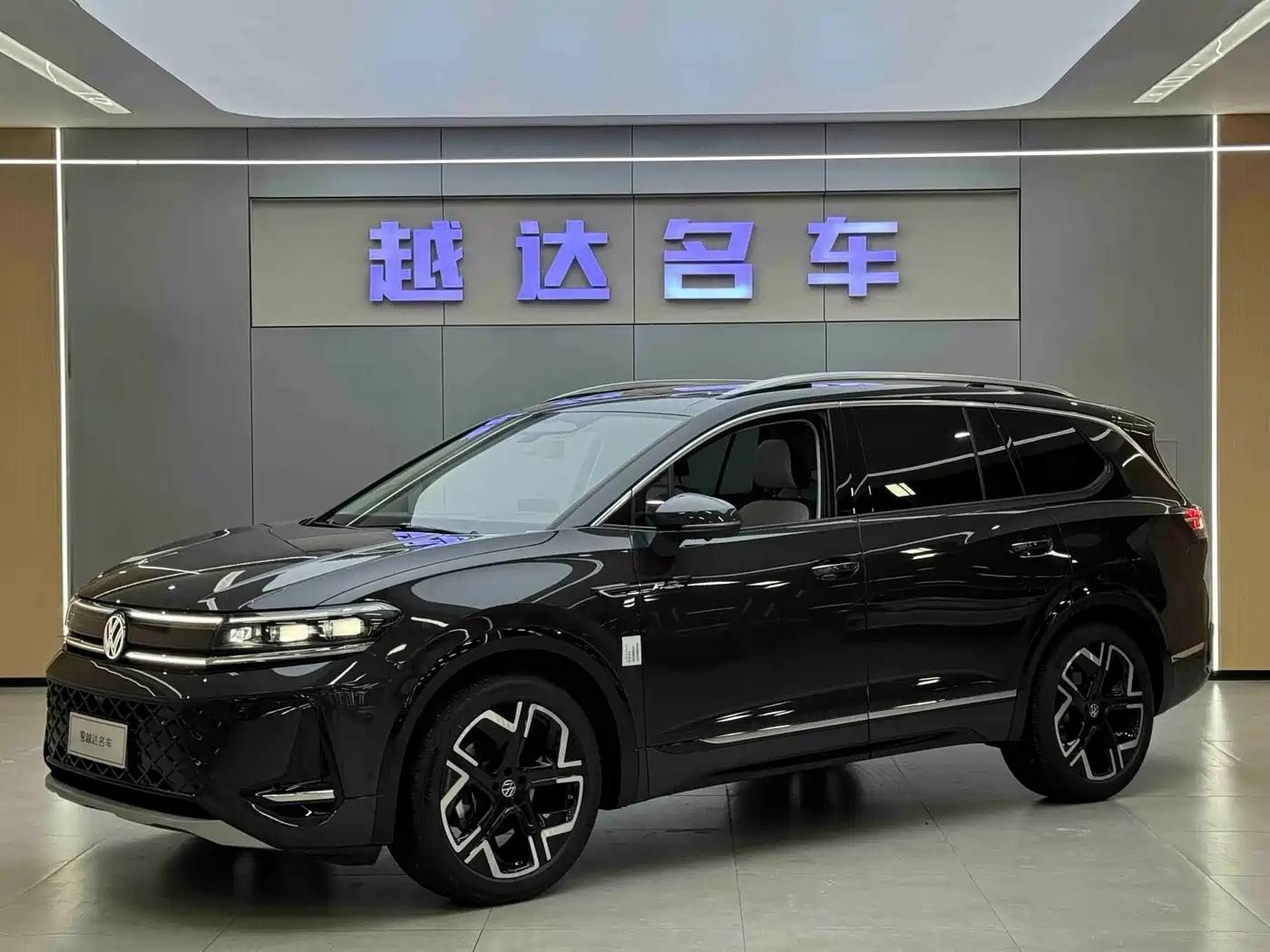 Volkswagen Talagon 2025 450TSI R-Line 6-Seater