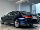 Фото 9 - Lexus LS