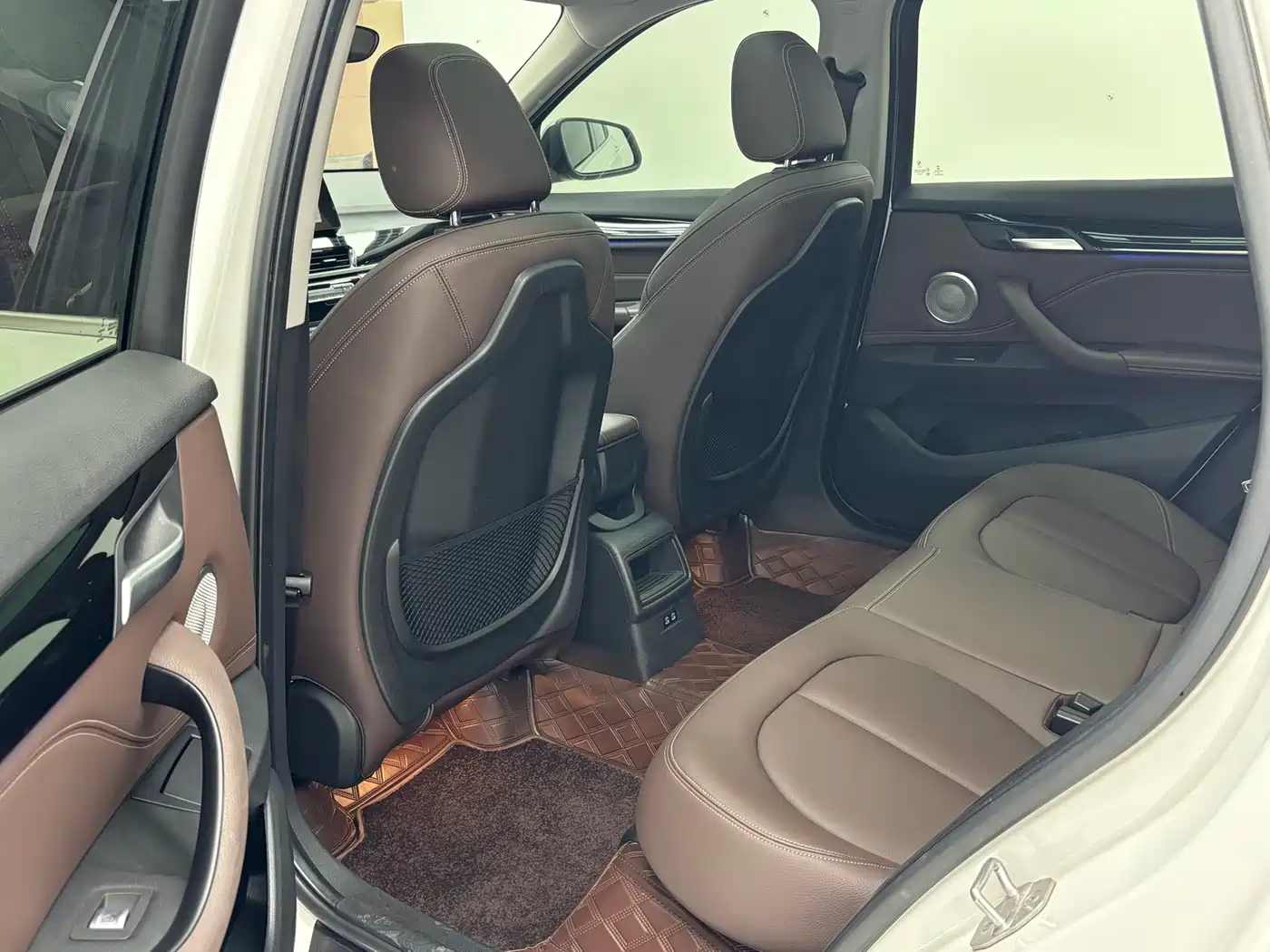 BMW X1 2022 sDrive20Li Fashion фото 13