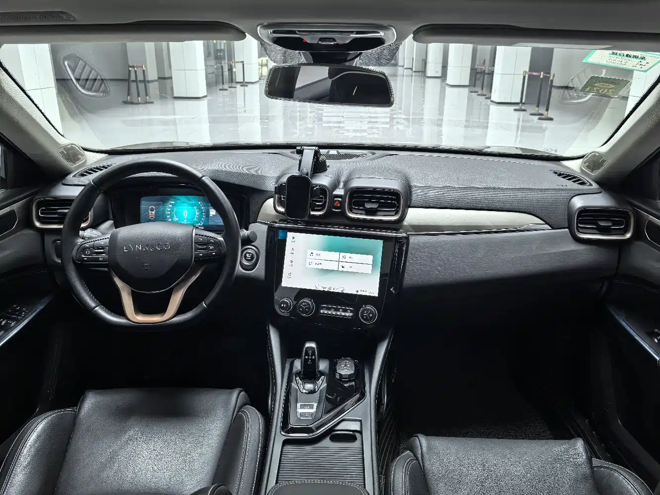 Lynk & Co 03 2018 1.5TD DCT Standard (China V) фото 11