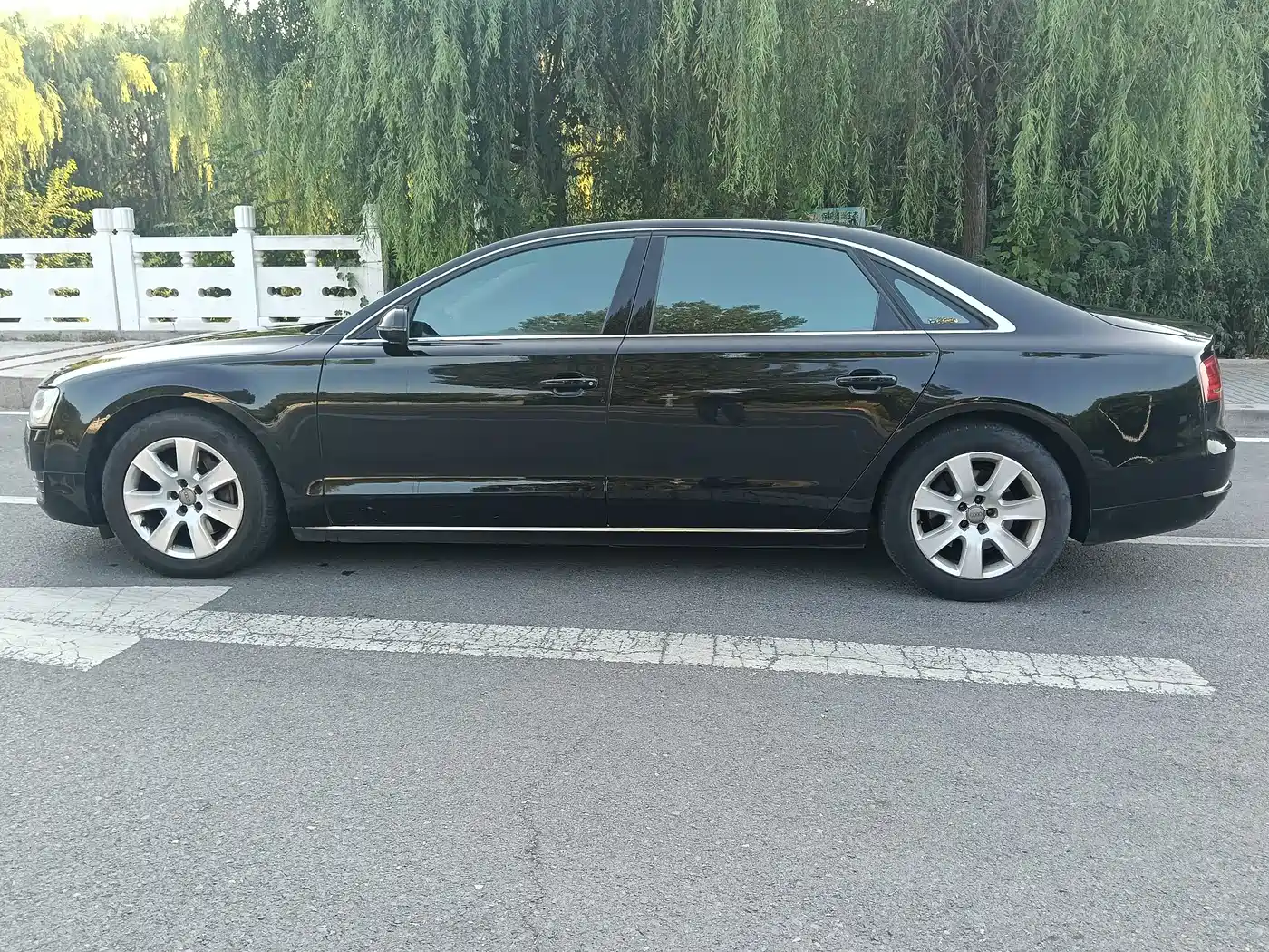 Фото 4 - Audi A8