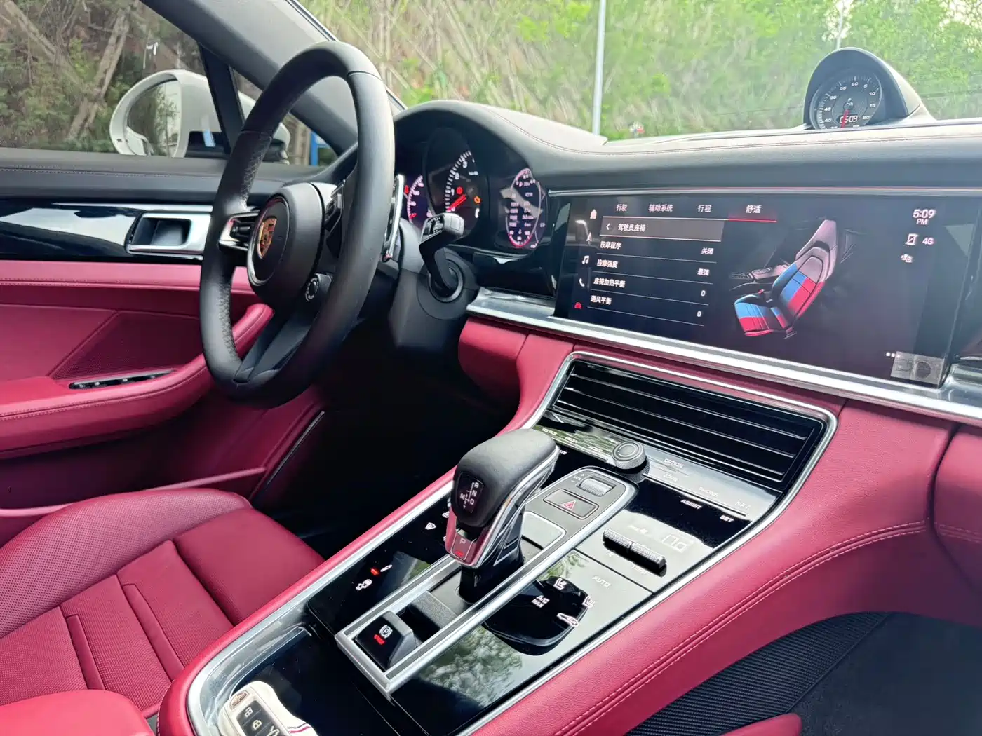 Porsche Panamera 2022 Panamera 4 Executive Long Wheelbase 2.9T фото 14