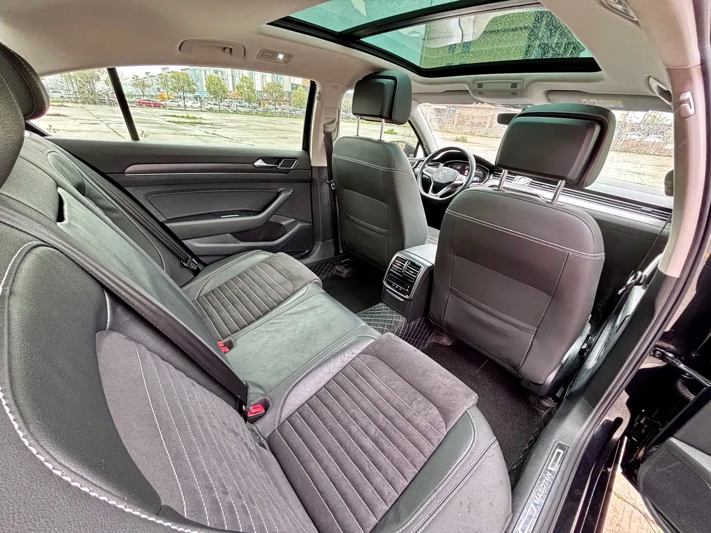 Volkswagen Magotan 2021 330TSI DSG 30th Anniversary Edition фото 16