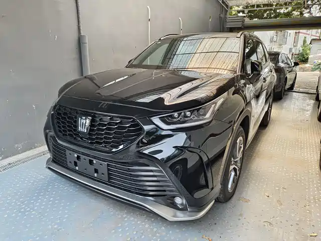 TOYOTA CROWN LUFANG 2026