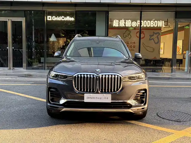BMW X7 2020 xDrive40i Leading Luxury Package — фото 2