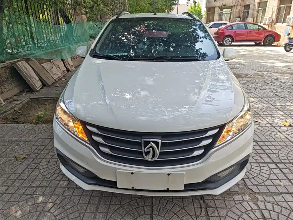 Baojun 310 2019 2016 1.2L Manual Comfort Model