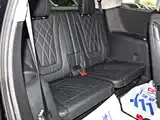 Photo 13 - Hongqi HS7 PHEV