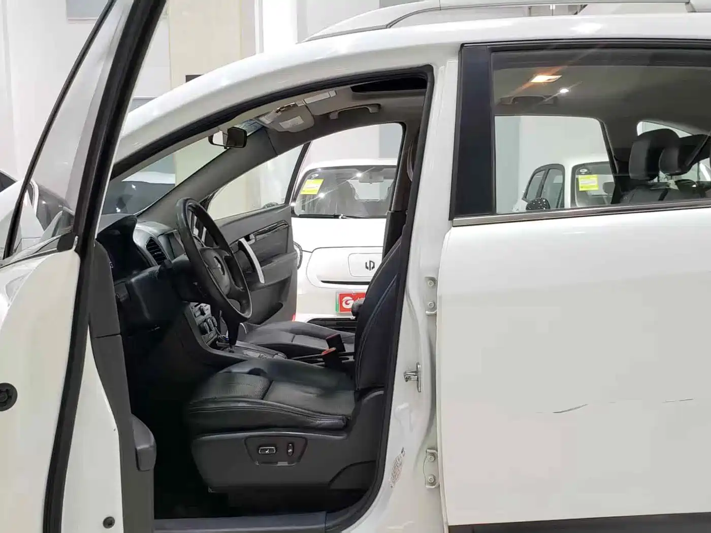 Chevrolet Captiva 2013 2014 2.4L 2WD Urban 7-seater