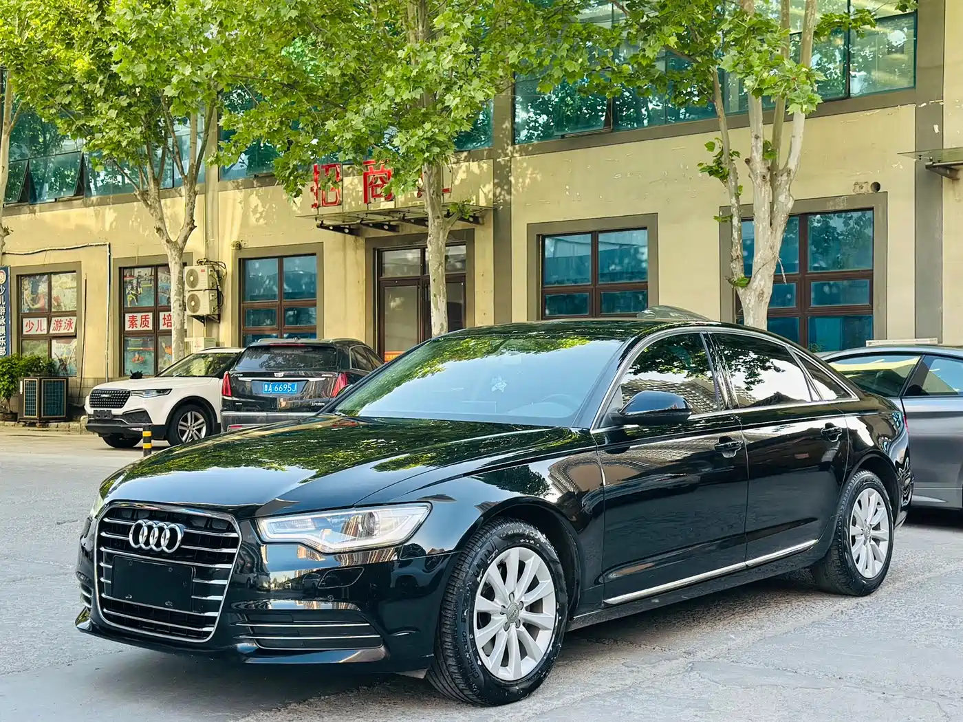 Audi A6L 2014 30 FSI Comfort