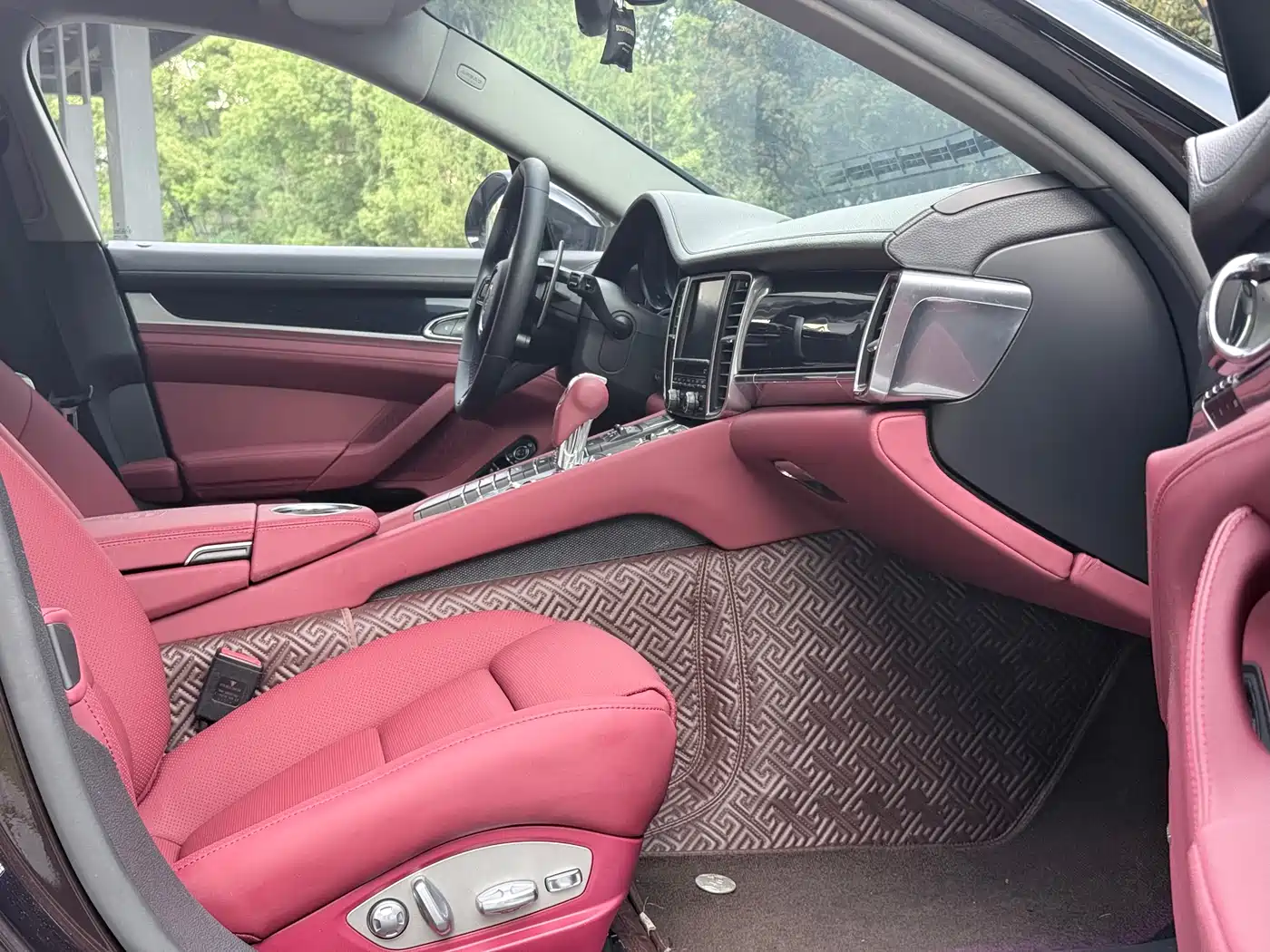Porsche Panamera 2016 Panamera Executive Edition 3.0T фото 12