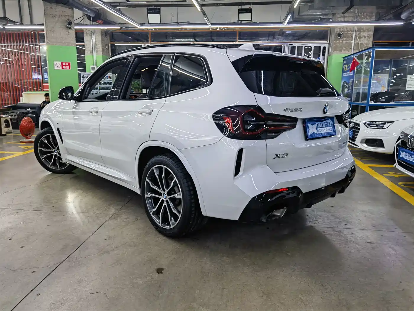 BMW X3 2022 xDrive30i Leading M Night Package фото 6