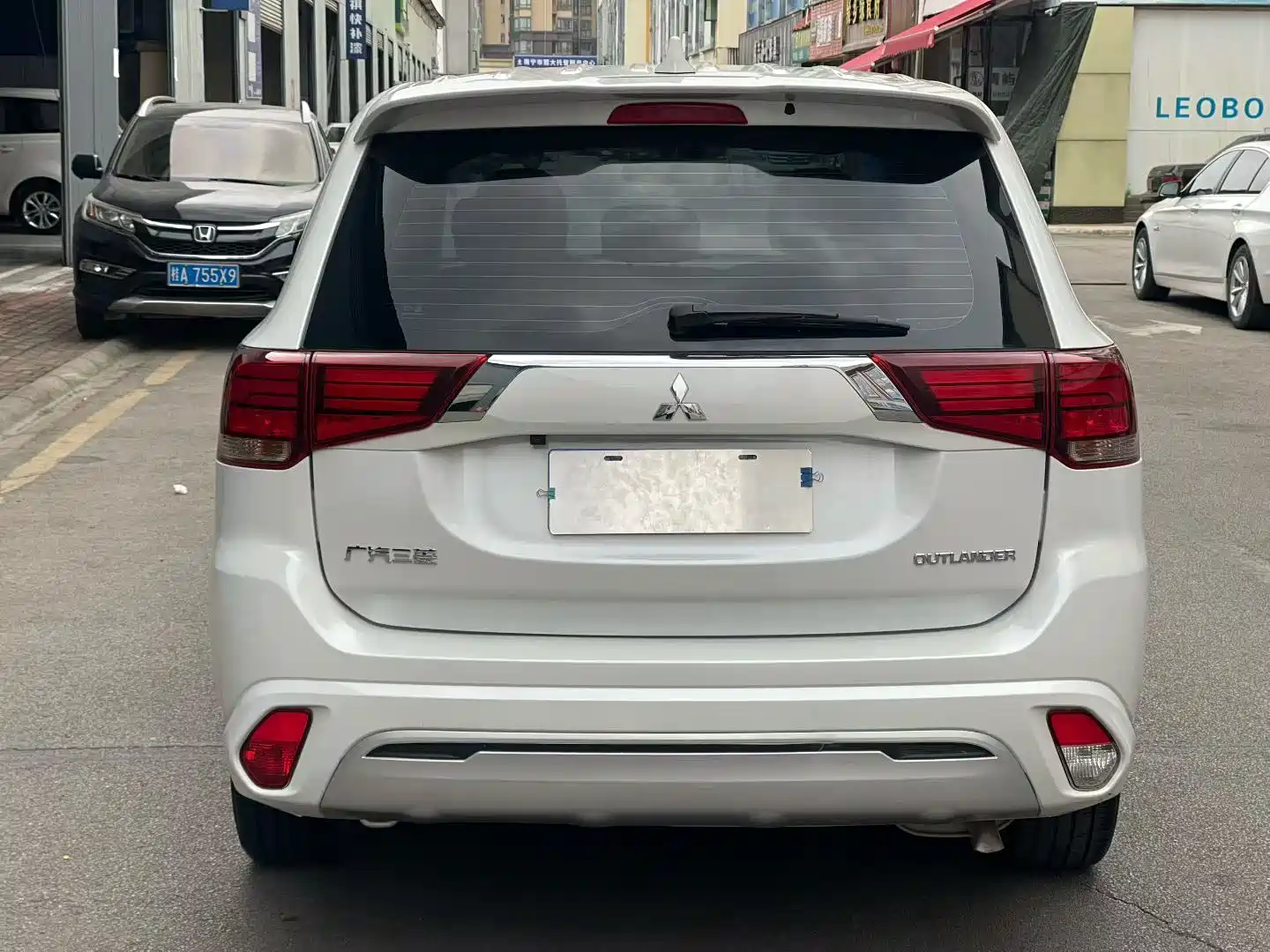 Фото 6 - Mitsubishi Outlander