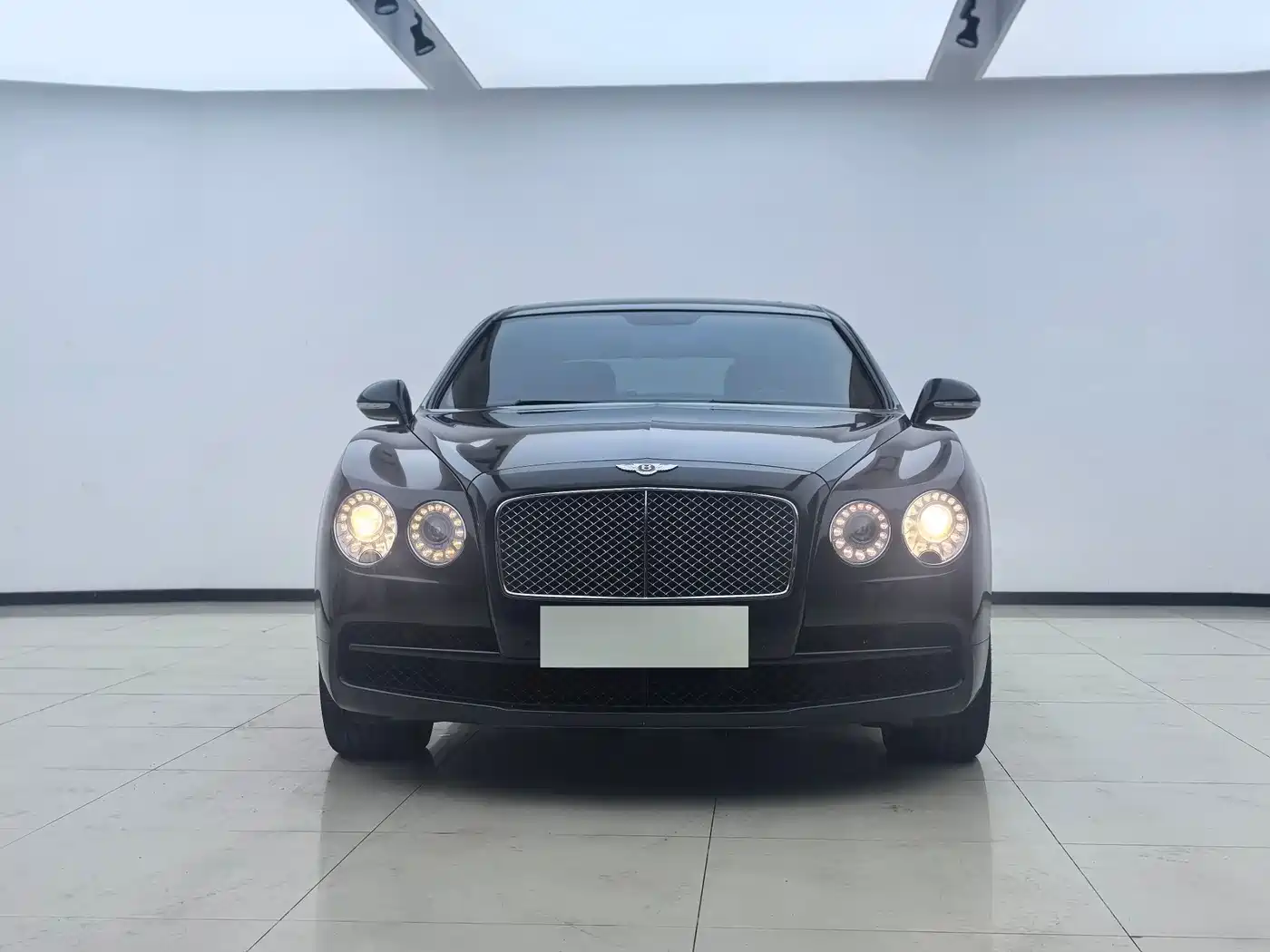 Photo 2 - Bentley Flying Spur