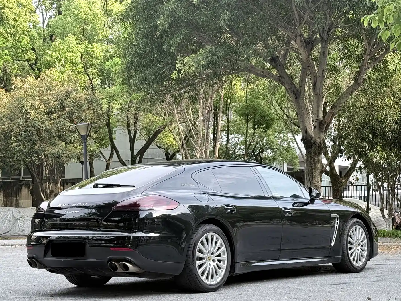 Porsche Panamera 2016 Panamera Executive Edition 3.0T фото 15
