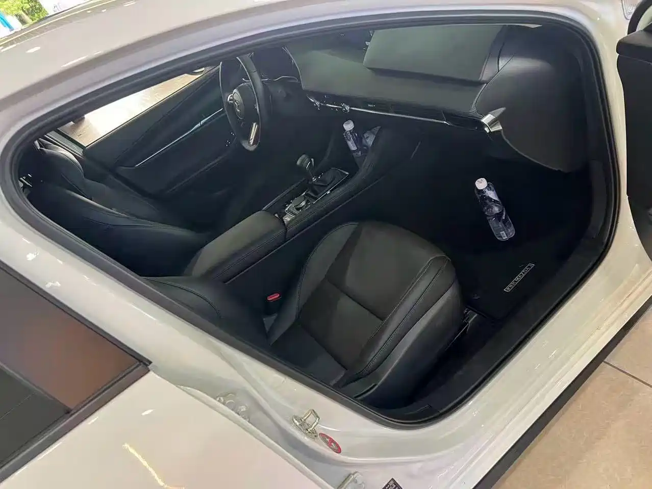 Mazda Mazda3 Axela 2026 2024 2.0L Automatic Premium Wisdom Edition