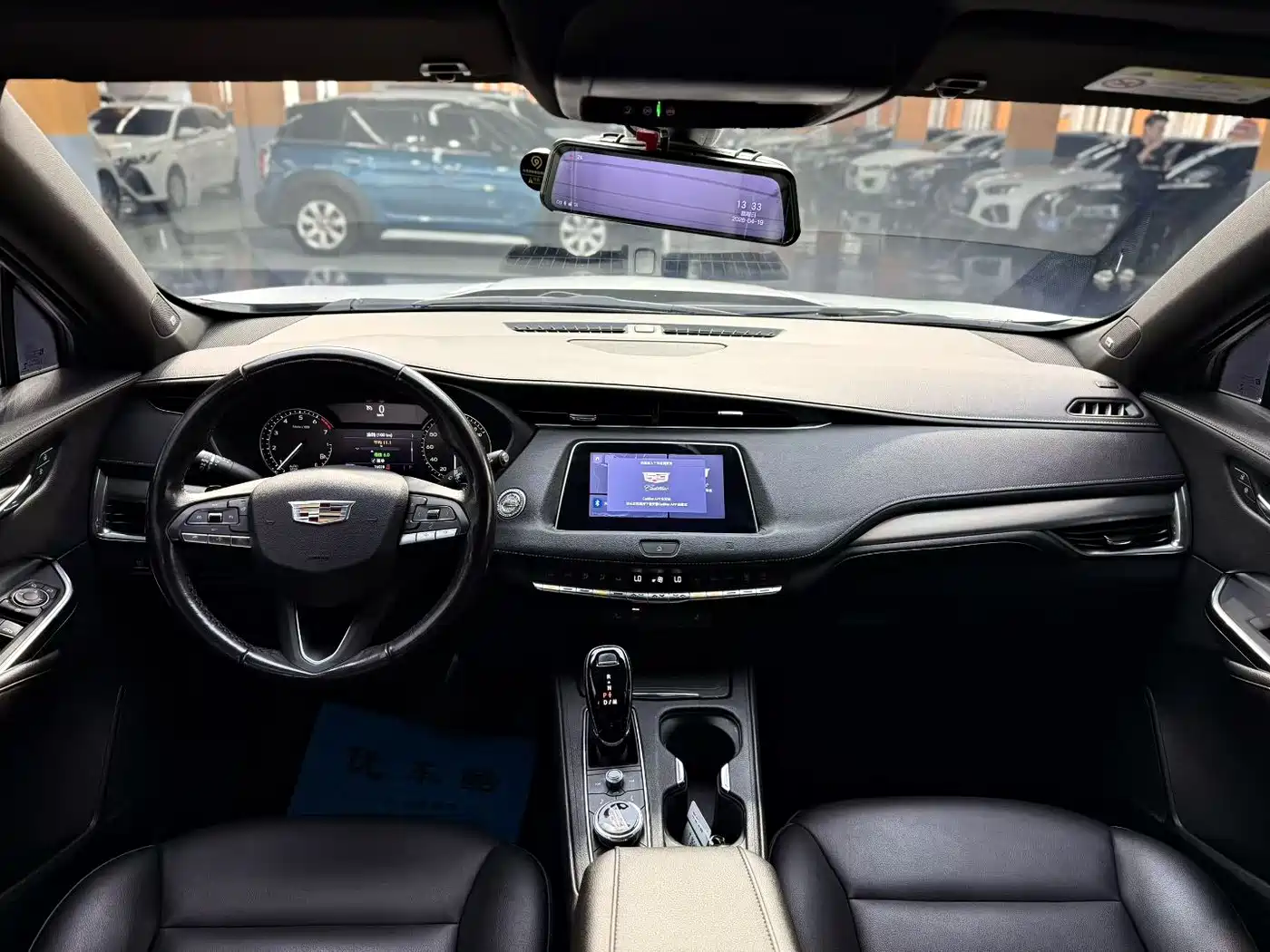 Cadillac XT4 2021 28T FWD Premium Edition фото 9
