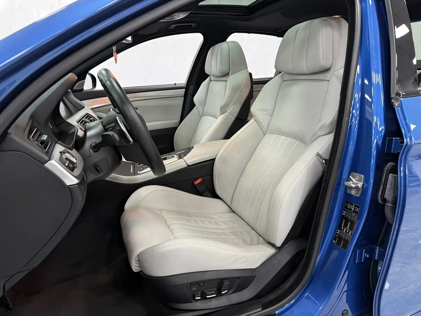 BMW M5 2012 2012 M5