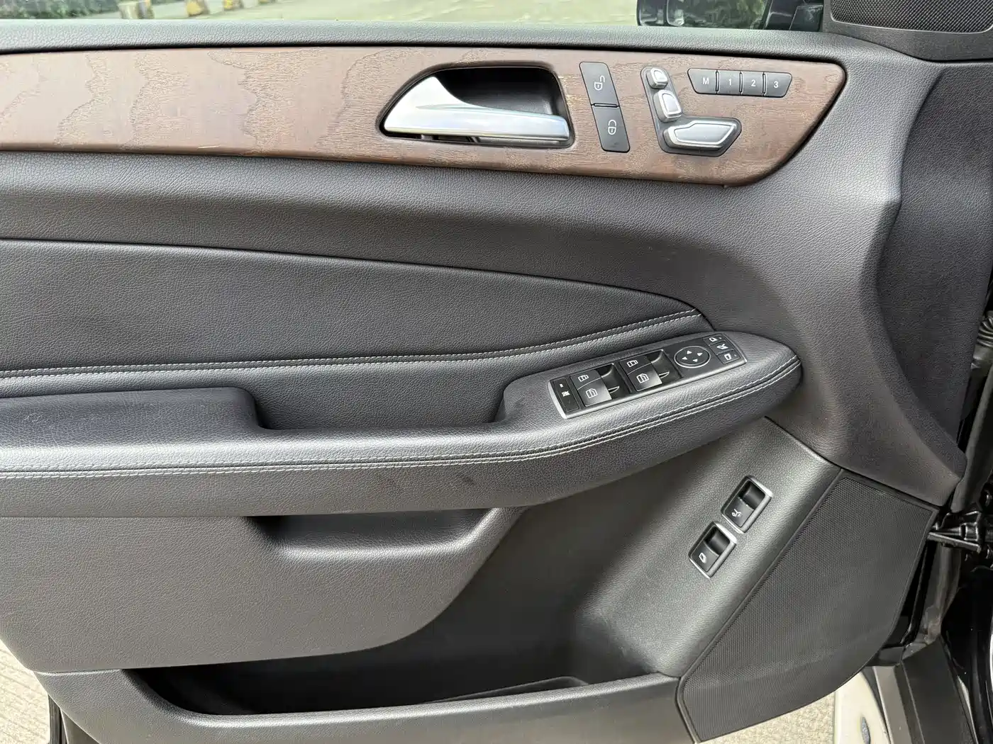 Mercedes-Benz GLS 2016 GLS 400 4MATIC Dynamic фото 9