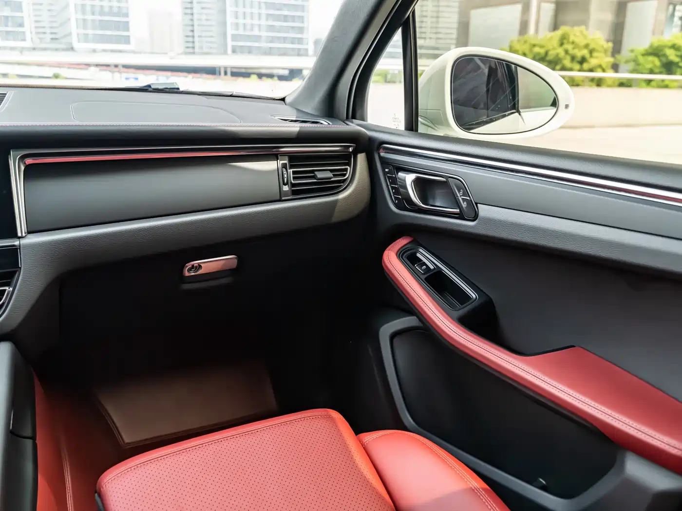 Porsche Macan 2023 Macan 2.0T фото 22