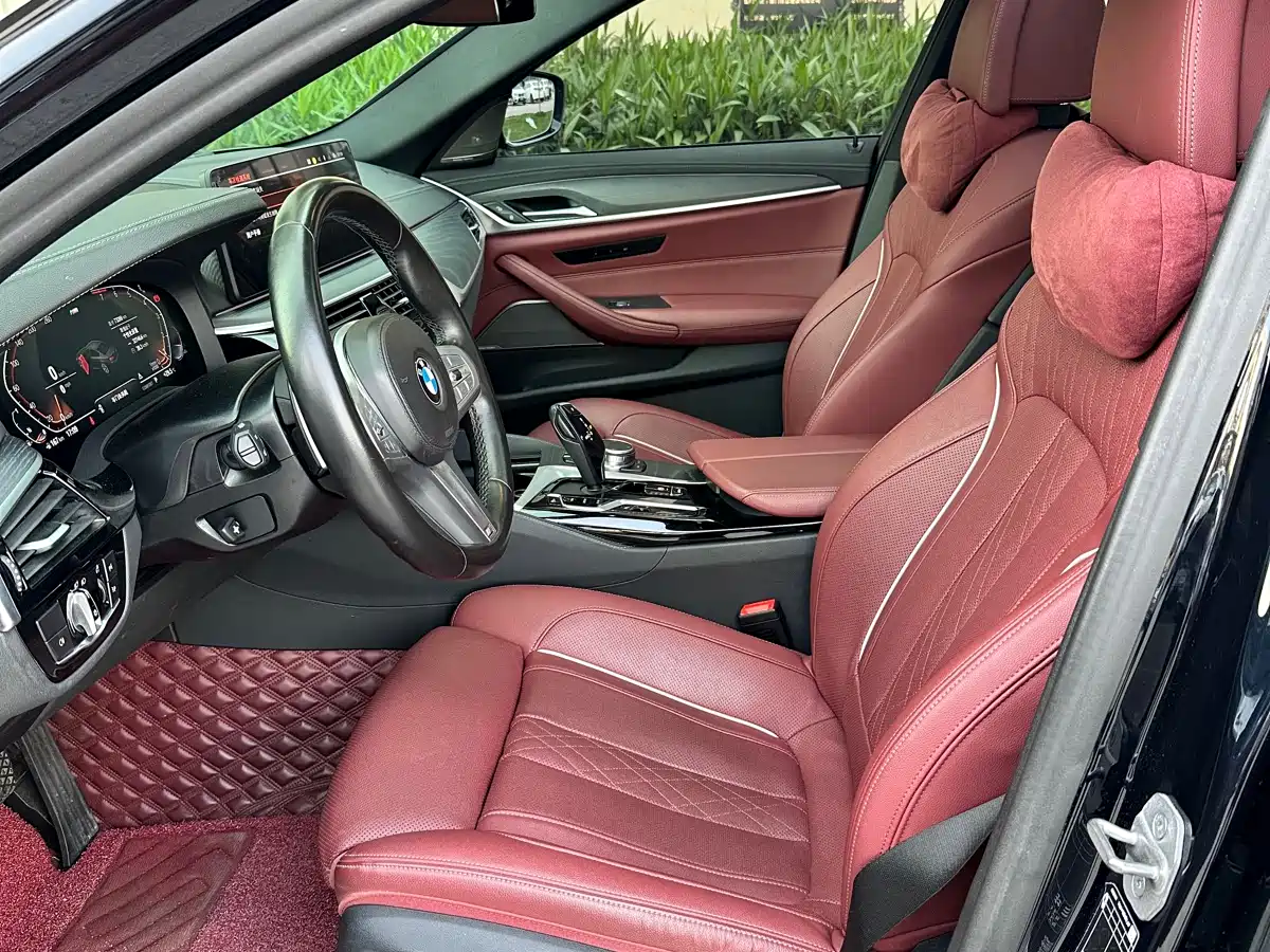 BMW 5 Series 2023 530Li Premium M Sport Package фото 4