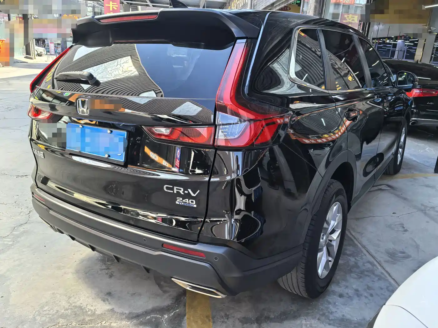 Фото 6 - Honda CR-V