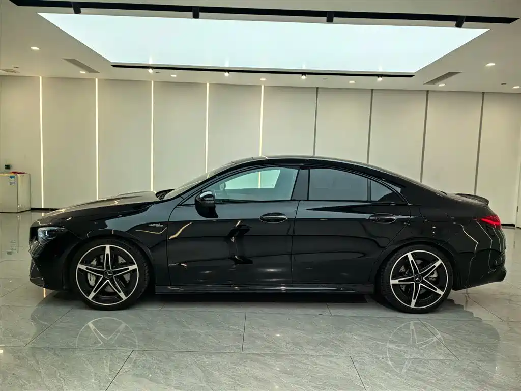 MERCEDES-BENZ CLA AMG