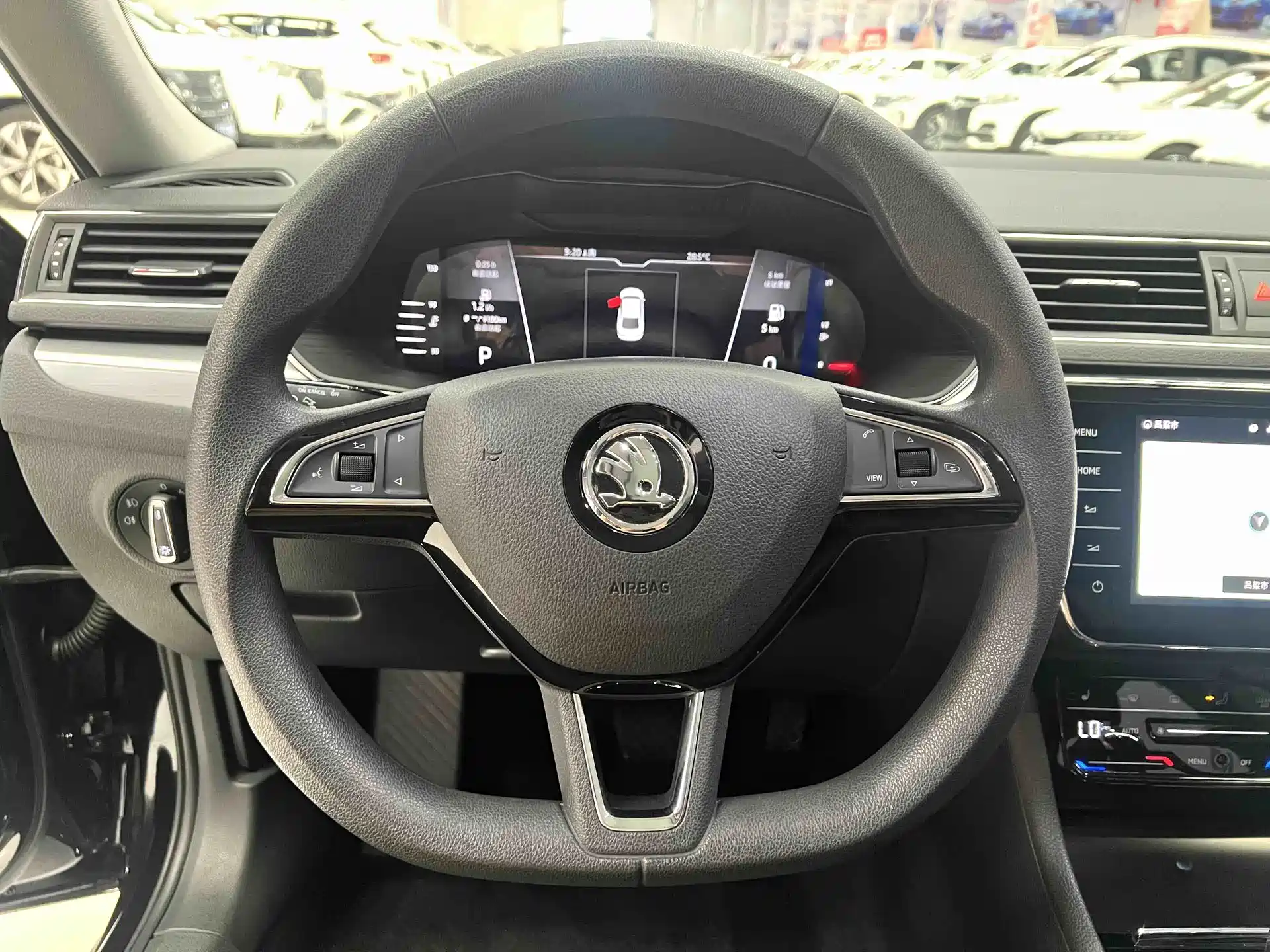 Фото 8 - Škoda Superb