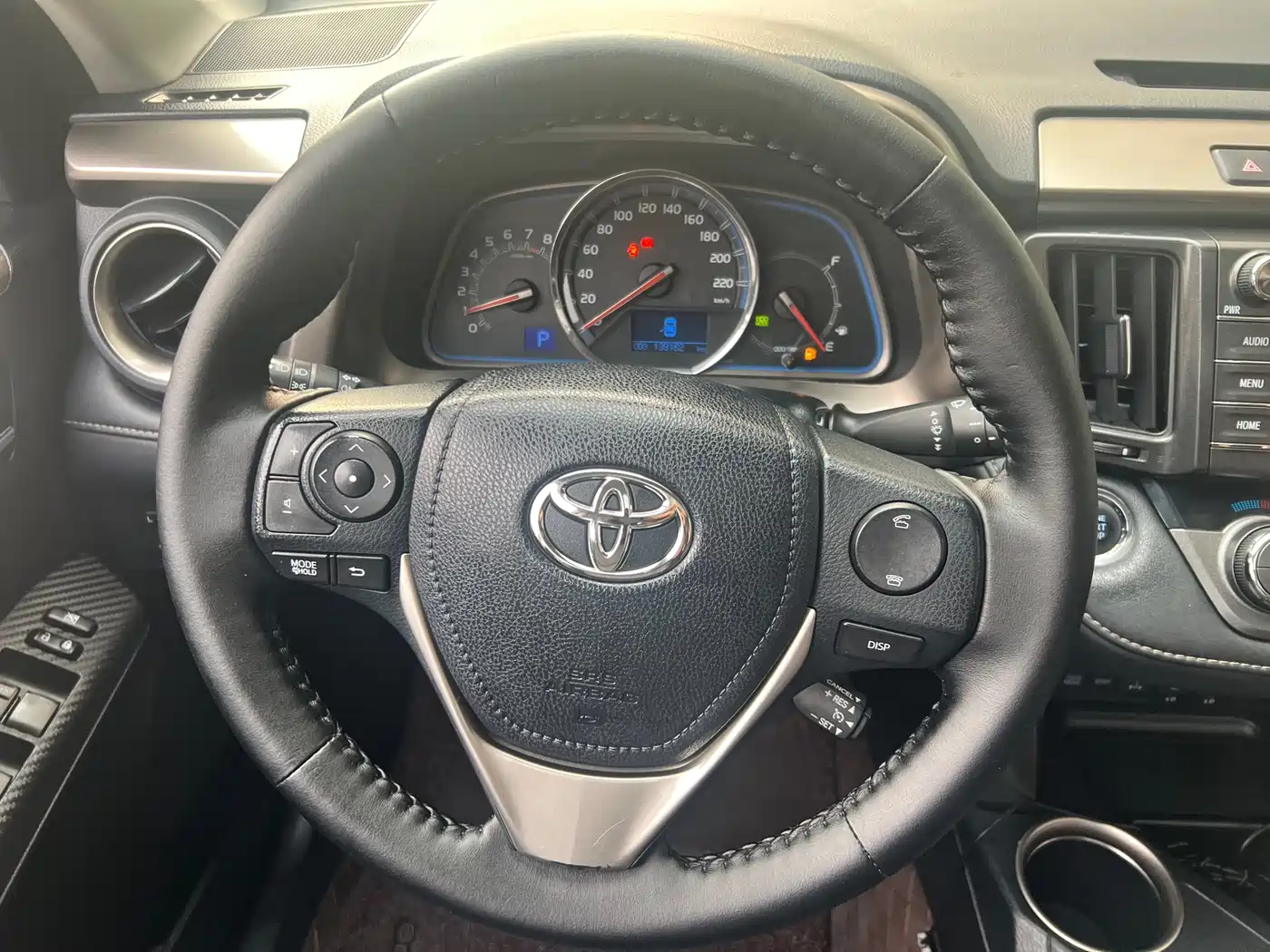 Toyota RAV4 Rongfang 2015 2.5L Automatic 4WD Luxury Edition фото 21