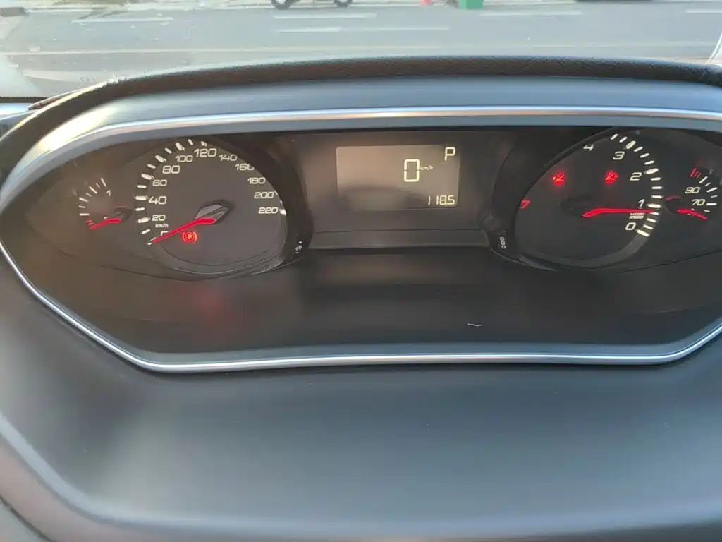 Peugeot 308 2018 2018 1.6L Auto Fashion Edition