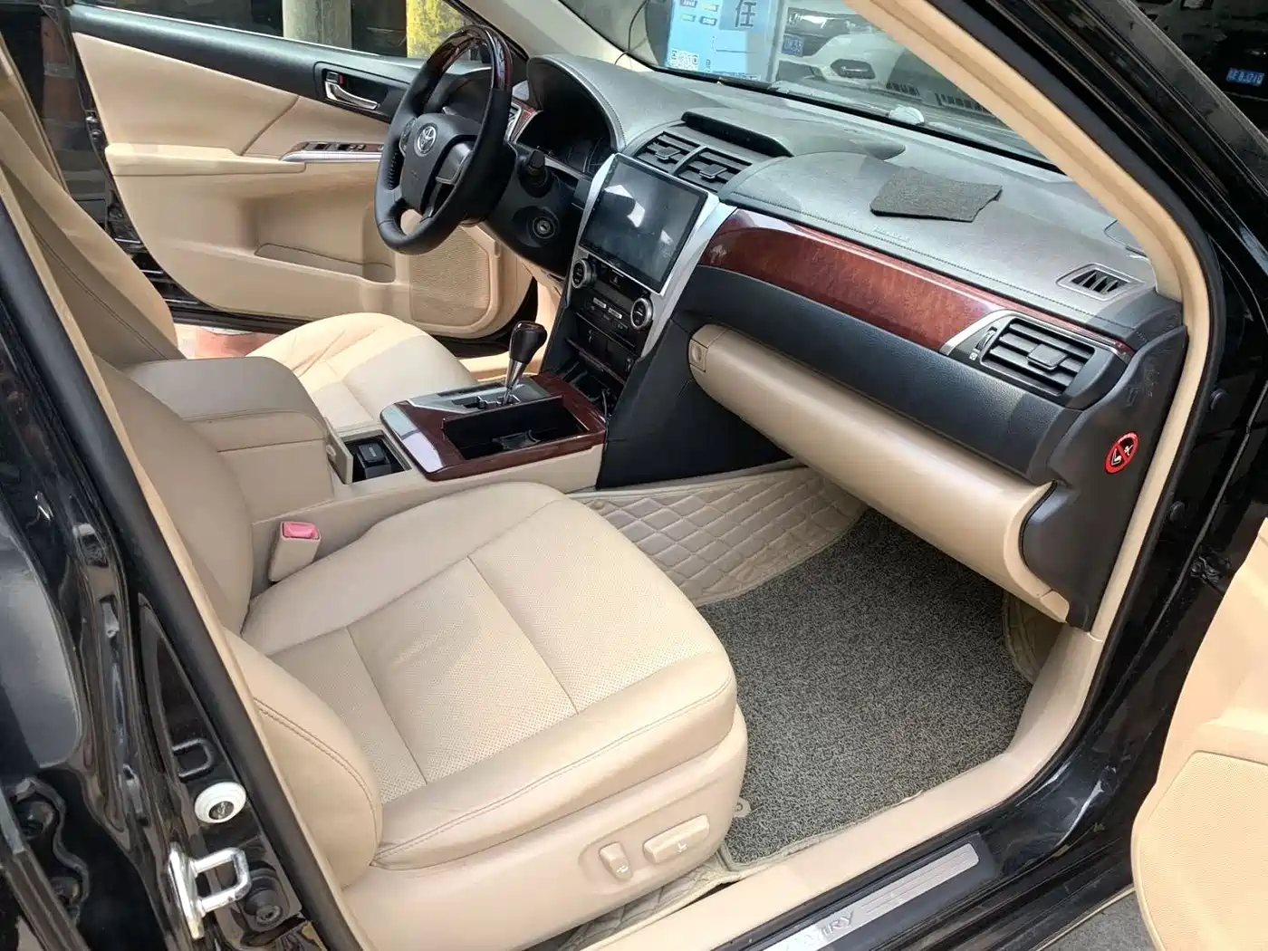 Toyota Camry 2014 2013 2.0G Comfort
