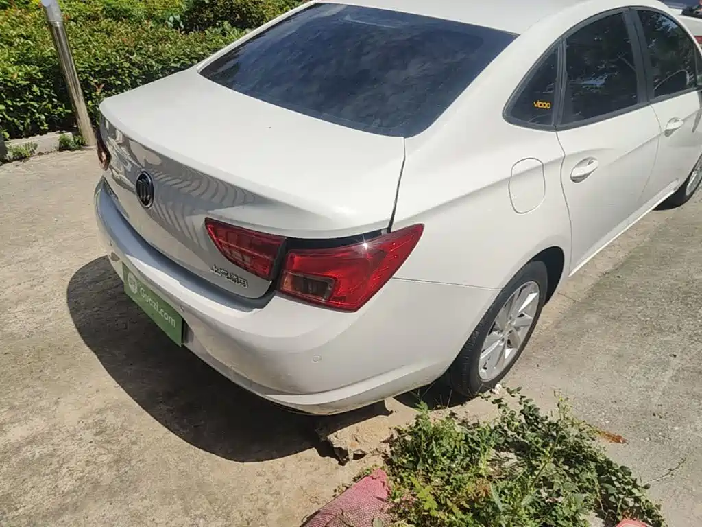 Фото 8 - Buick Verano