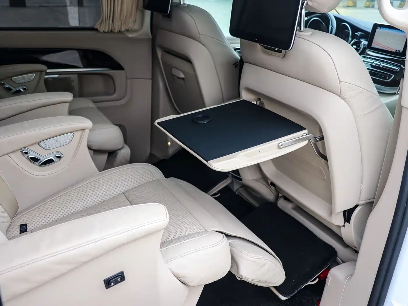 Mercedes-Benz V-Class 2016 V 260 Premium Edition фото 14