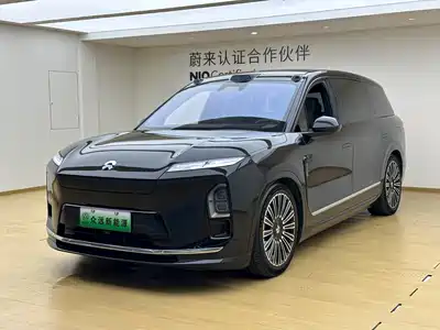 NIO ES8