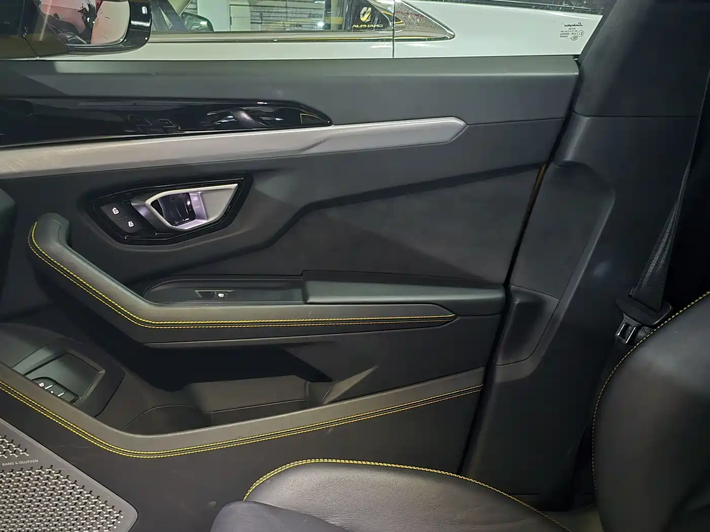Lamborghini Urus 2018 4.0T V8 фото 5