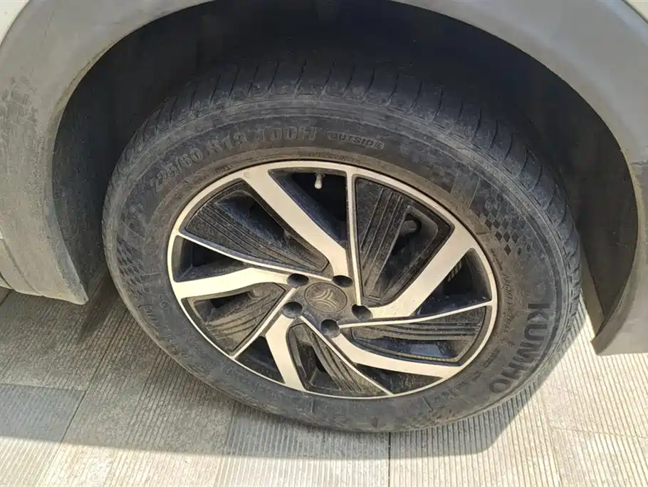NEZHA AUTOMOBILE NEZHA U