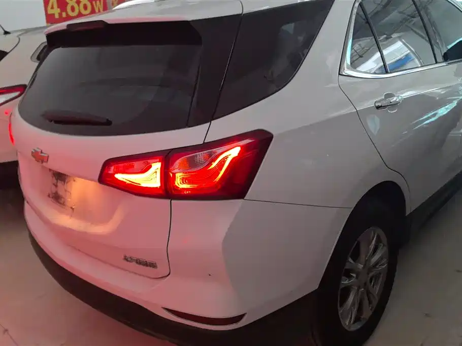 Chevrolet Equinox 2018 535T Automatic Control Edition фото 3