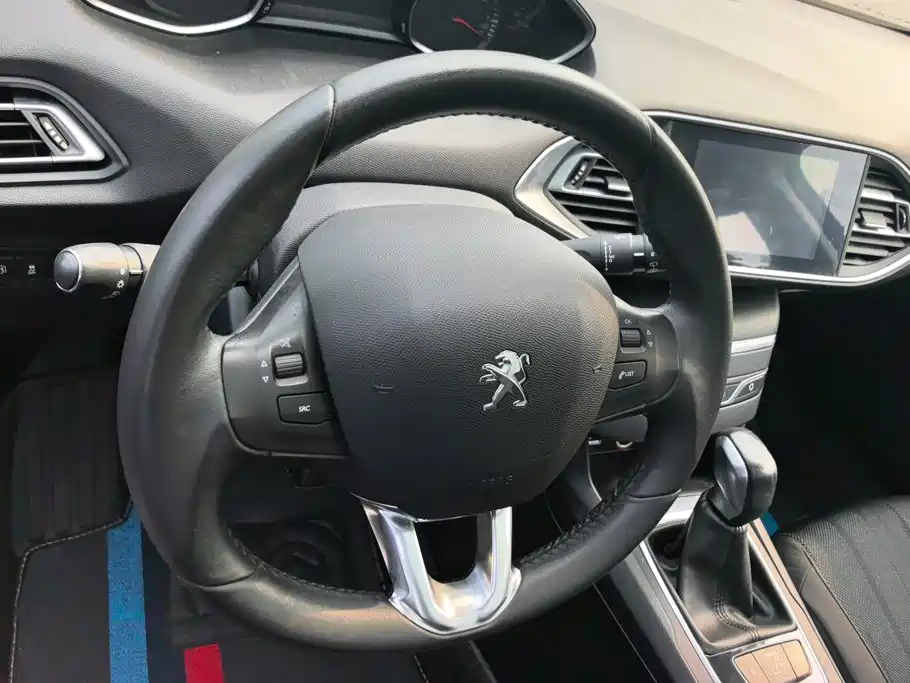 Peugeot 308S 2016 2015 1.2T Auto Dynamic Edition