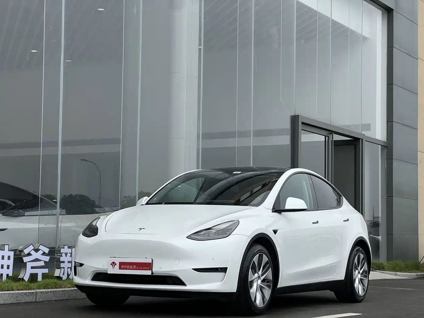 Tesla Model Y 2021
