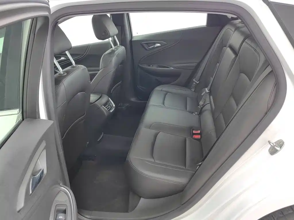 Фото 15 - Chevrolet Malibu XL