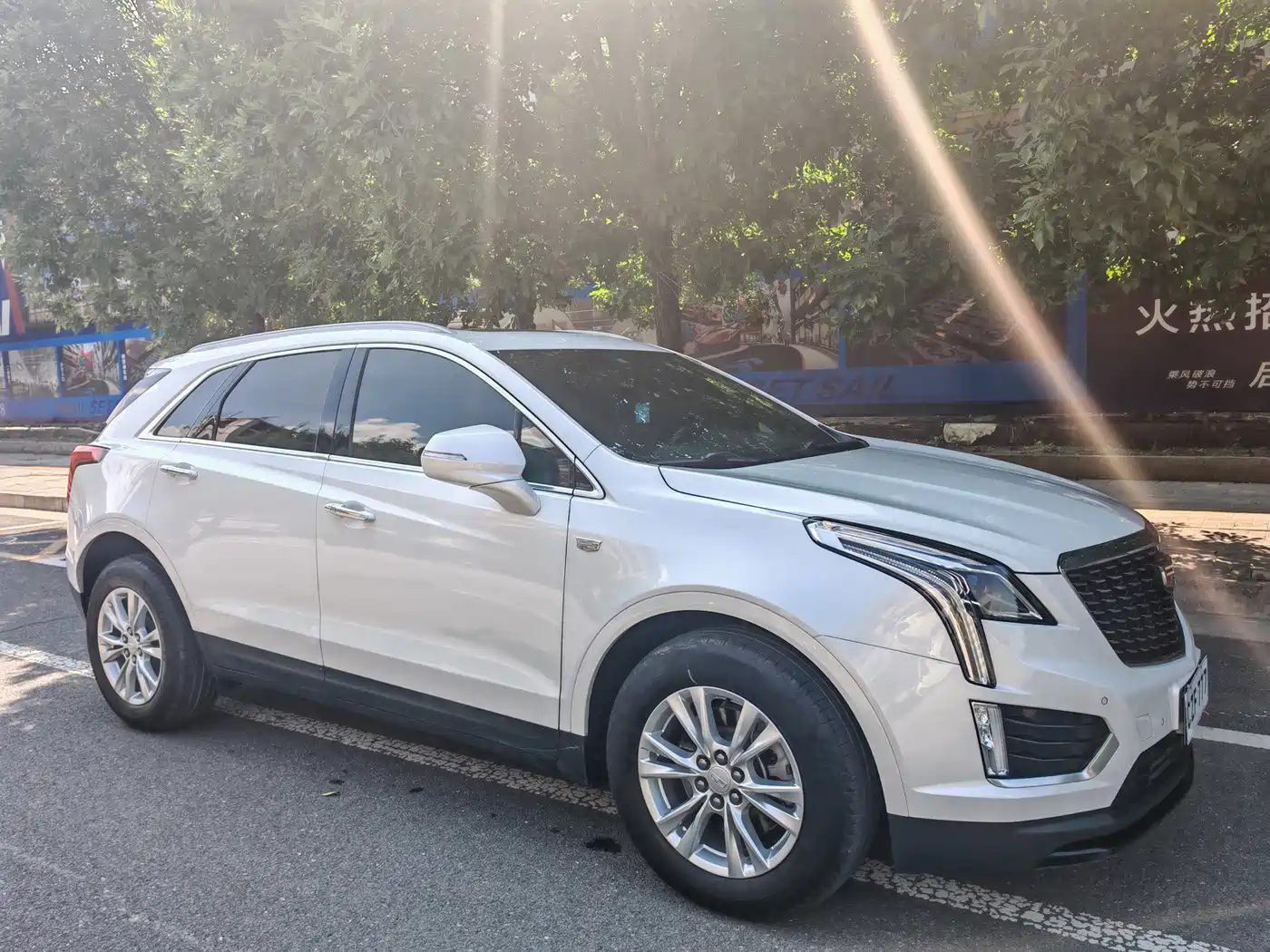 Фото 3 - Cadillac XT5