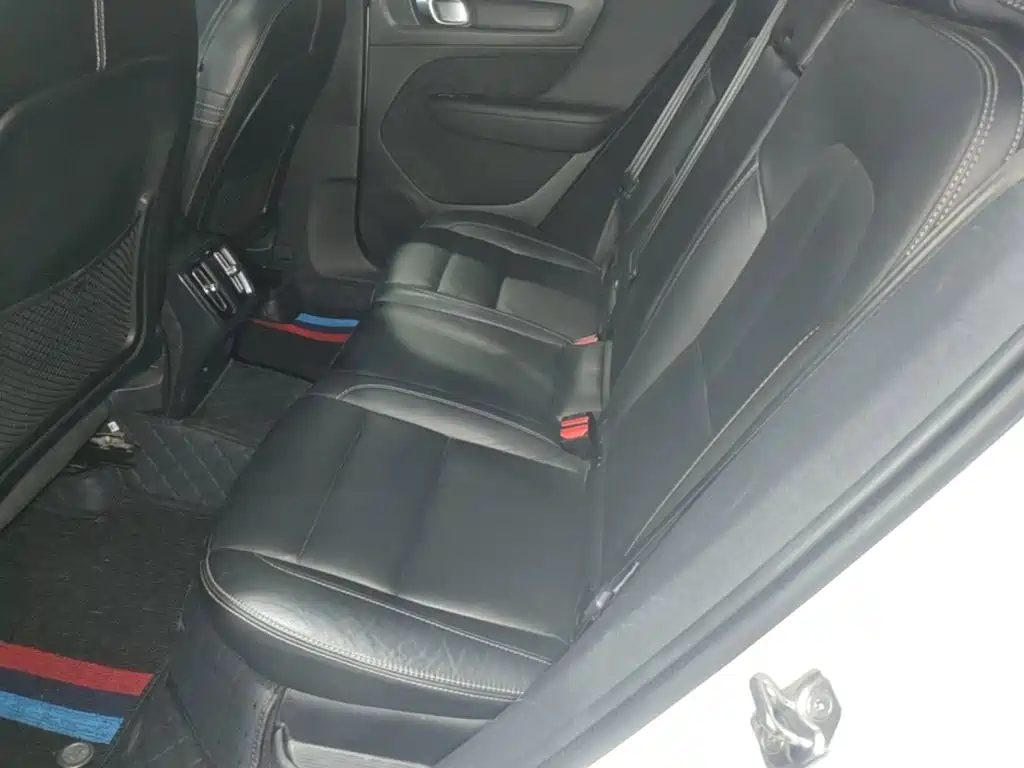 Volvo XC40 2021 2021 T4 AWD Smart Luxury Edition