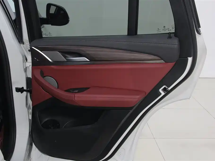 BMW X3 2022 Model Second Facelift xDrive30i Leading M Night Package фото 35