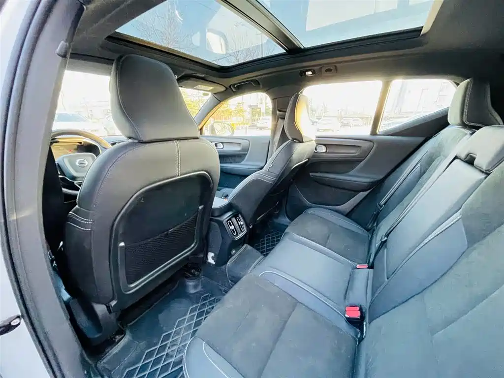 VOLVO XC40 NEW ENERGY