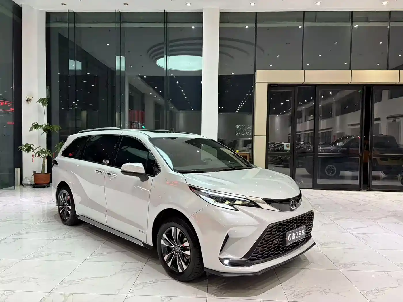 2025 Toyota Granvia