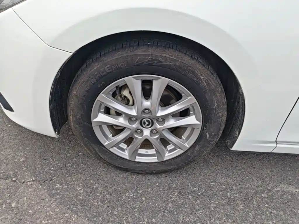 Mazda Mazda3 Axela 2014 2014 Sedan 1.5L Automatic Luxury