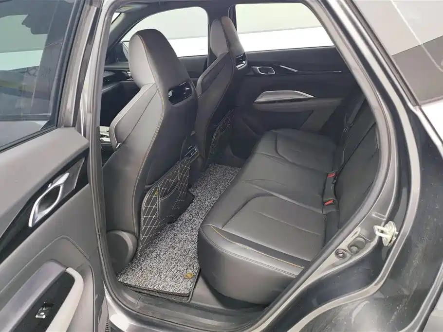 CHANGAN CHANGAN AUCHAN Z6