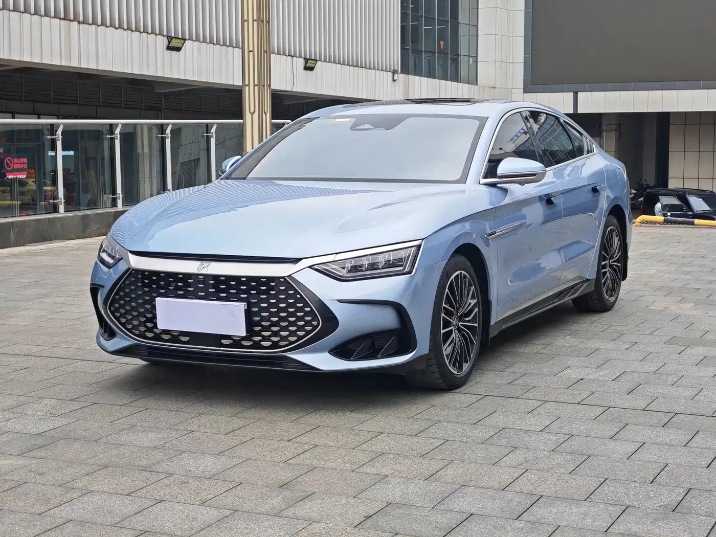 BYD Han 2023 DM-i Champion Edition 121KM Premium