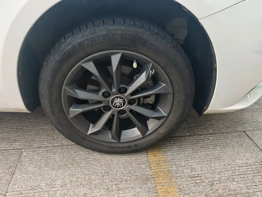BYD Qin 2020 2019 1.5L Automatic Luxury Edition